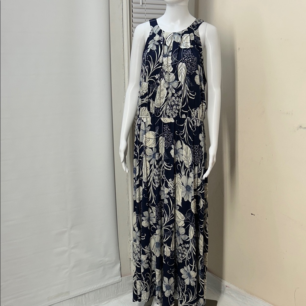 NWT Long stretchy signature by Robbie Bee dress